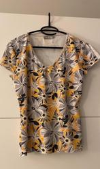 Multicolor T-shirt met bloemenprint, Vêtements | Femmes, T-shirts, Taille 42/44 (L), Manches courtes, Staccato, Porté