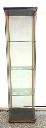 Vitrinekast DETOLF type (IKEA)., 25 à 50 cm, Avec porte(s), Verre, Utilisé