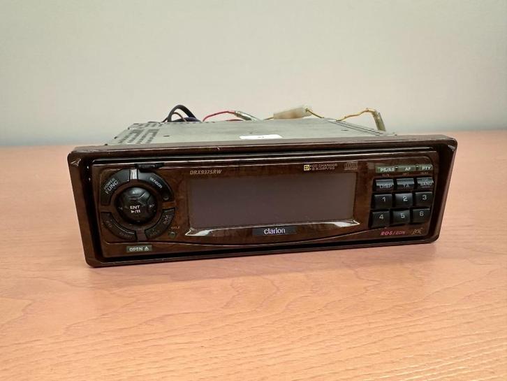 Clarion DRX9375RW autoradio-CD retro '90 +versterker+subwoof, Auto diversen, Autoradio's, Zo goed als nieuw, Ophalen of Verzenden