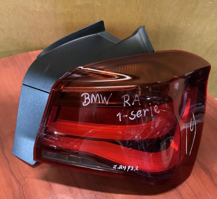 BMW 1-serie 2019 ( F20) achterlicht buitenzijde RECHTS origi, Auto-onderdelen, Verlichting, Gebruikt, Ophalen of Verzenden