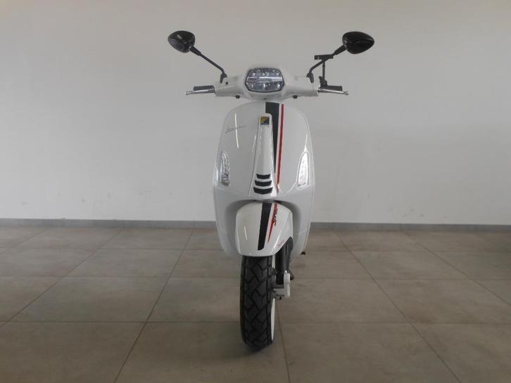 Vespa Sprint 125 S Special Edition, Motoren, Motoren | Overige merken, Bedrijf, Scooter, 11 kW of minder, 1 cilinder, Minimaal motorrijbewijs A1