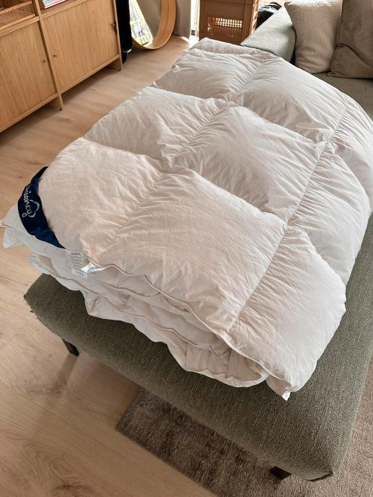 Nieuw! Warm donzen dekbed 240 x 260 cm, Huis en Inrichting, Slaapkamer | Beddengoed, Nieuw, Deken of Dekbed, Tweepersoons, Wit