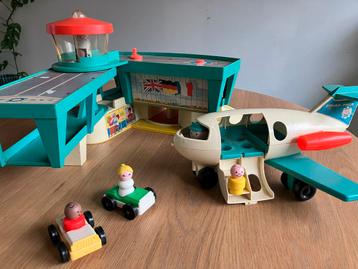 Vintage fisher price luchthaven beschikbaar voor biedingen