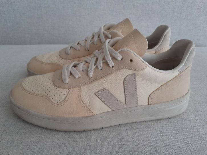 Veja V-10 dames sneaker laag - Maat 41 - Als nieuw!, Kleding | Dames, Schoenen, Zo goed als nieuw, Sneakers, Ophalen of Verzenden