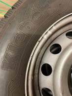 Winterbanden op velg Kleber Transalp zo goed als nieuw, Auto-onderdelen, Banden en Velgen, Ophalen, 15 inch, Banden en Velgen