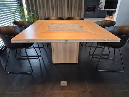 Cirkante tafel, Huis en Inrichting, Tafels | Eettafels, Nieuw, 100 tot 150 cm, 100 tot 150 cm, Vijf personen of meer, Vierkant