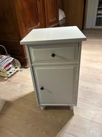 wit nachtkastje ikea, Huis en Inrichting, Slaapkamer | Nachtkastjes, Ophalen, Gebruikt