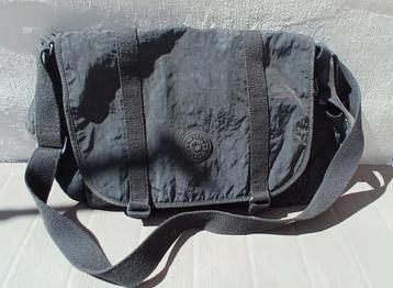Sac à langer kipling couleur noir . beschikbaar voor biedingen