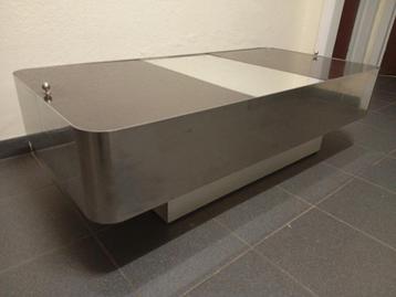Zeer zeldzame en mooie salontafel voor in de woonkamer besta beschikbaar voor biedingen