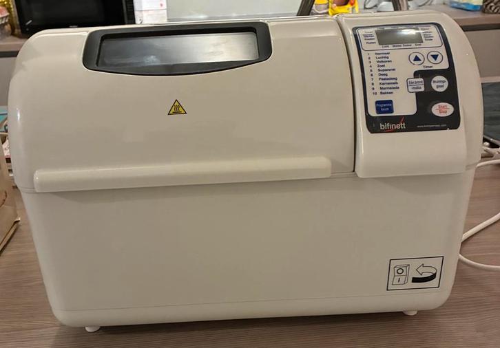 Broodmachine 2x gebruik weg wegens opruiming kast, Elektronische apparatuur, Broodbakmachines, Zo goed als nieuw, Ophalen