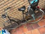damesfiets met werk rijd , banden aan vervanging, Ophalen