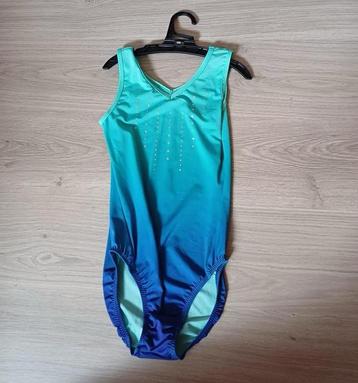 Turnpakjes 10 t.e.m. 12 jaar beschikbaar voor biedingen