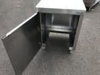 RVS kastje met tablet, Ophalen, Gebruikt, Meubilair