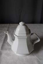 Achthoekige theepot wit, Uni, Enlèvement ou Envoi, Comme neuf, Autres types