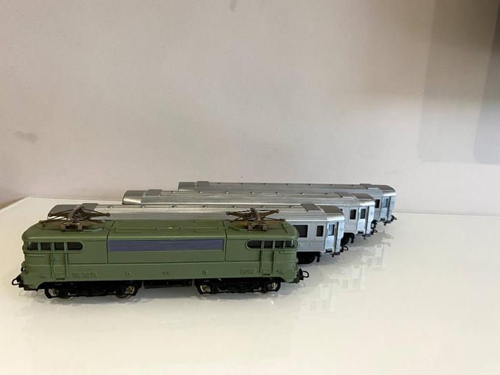 HO Lima treinset “Le Mistral” SNCF BB9210 + 3 personenwagens, Hobby en Vrije tijd, Modeltreinen | H0, Gebruikt, Treinset, Gelijkstroom
