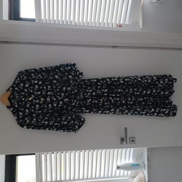 Caroline Biss kleed beschikbaar voor biedingen