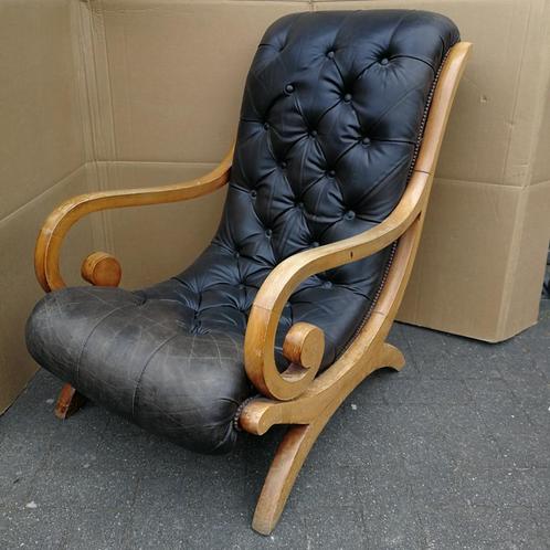 Chesterfield style, vintage, leder relax zetel, lounge stoel, Huis en Inrichting, Fauteuils, Gebruikt, Hout, Leer, 75 tot 100 cm