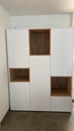 Moderne livingkast, Ophalen