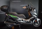 2017 Kawasaki J300 SE | 2680KM | Topkoffer, GPS , ..., Motoren, Scooter, 300 cc, Bedrijf, Minimaal motorrijbewijs A2