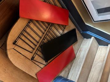 Tomadorek boekenrek wandrek  beschikbaar voor biedingen