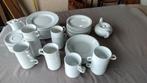koffie en eetservies, Ophalen, Zo goed als nieuw, Effen, Bord(en)