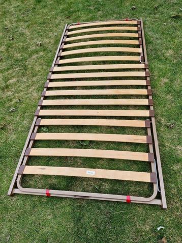 Lattenbodem voor bed 200X 90 beschikbaar voor biedingen