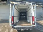 Iveco Daily 35S16 Automaat L3H2 3,5t Trekhaak Airco Cruise E, Auto's, Bestelwagens en Lichte vracht, Automaat, Stof, Gebruikt