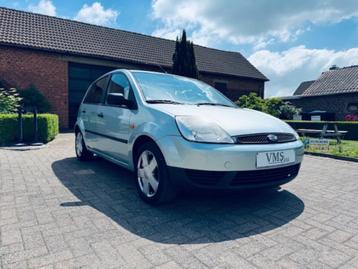 Ford Fiesta 1.25 Benzine * Trekhaak * Garantie * 5 Deurs * beschikbaar voor biedingen