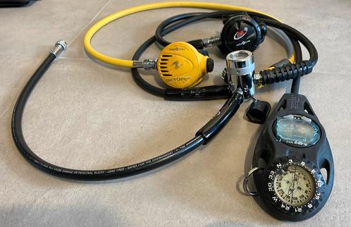 Ontspanner Apeks/ Aqualung/ Uwatec, Watersport en Boten, Duiken, Gebruikt, Ophalen of Verzenden
