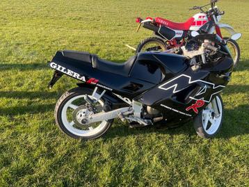 Zeer nette gilera mxr 125cc beschikbaar voor biedingen