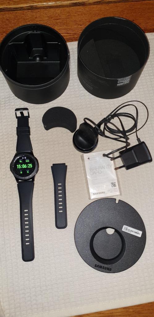 SAMSUNG WATCH S3 FRONTIER., Bijoux, Sacs & Beauté, Montres connectées, Comme neuf, Noir, Enlèvement