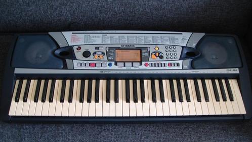 Yamaha PSR-280, Muziek en Instrumenten, Keyboards, Gebruikt, 61 toetsen, Yamaha, Aanslaggevoelig, Midi-aansluiting, Ophalen of Verzenden