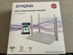 Strong dual band gigabit router 1200S, Computers en Software, Netwerk switches, Ophalen, Zo goed als nieuw