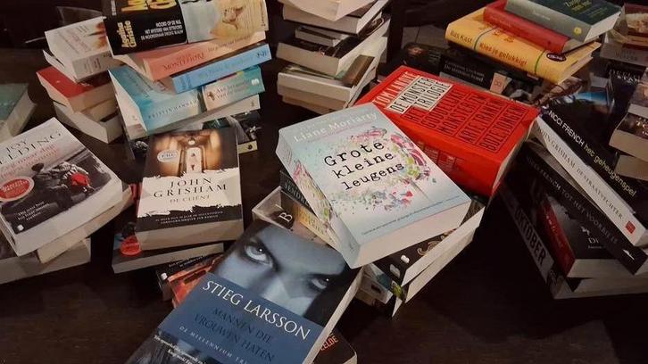 64 ROMANS van 42 AUTEURS (zie lijst), Boeken, Romans, Zo goed als nieuw, België, Ophalen