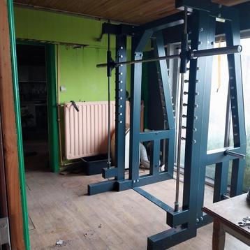 Smith Machine en Squat Rack. 2 in 1  beschikbaar voor biedingen