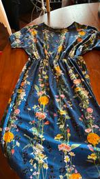 Blauwe Molo jurk met korte mouwen, bloemenmotief, maat 152., Kinderen en Baby's, Kinderkleding | Maat 152, Meisje, Zo goed als nieuw