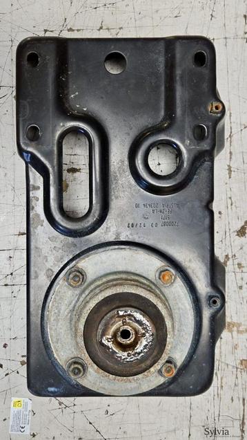 Accuhouder BMW 3 / 4 serie E93 F33 + LCi 7200087 51717188481 beschikbaar voor biedingen