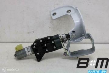 Achterklepmotor rechts Audi A4 8W Avant 8W9827300 beschikbaar voor biedingen