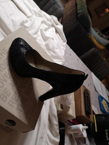 Schoenen hoge hak  beschikbaar voor biedingen