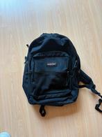 Eastpak boekentas, Ophalen