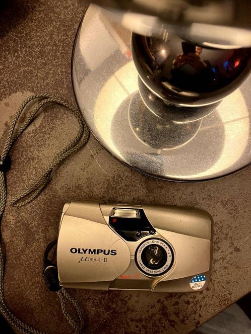 Olympus mju ii gold met nieuwe batterij en Olympus draak, Audio, Tv en Foto, Fotocamera's Analoog, Gebruikt, Olympus, Ophalen of Verzenden