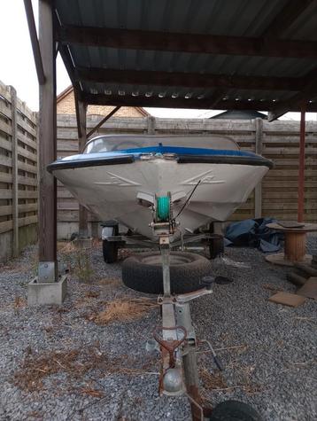Polyester boot zonder motor met trailer, Enlèvement, Comme neuf