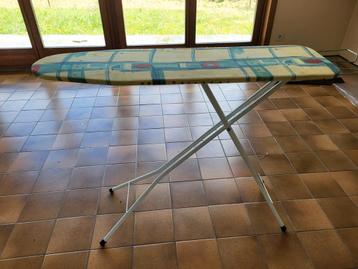 Table à repasser, Electroménager, Enlèvement, Utilisé