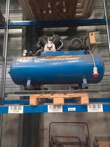 Prima zware compressor. Slechts 234u op de teller.  beschikbaar voor biedingen