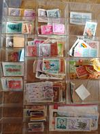 Lot de timbres oblitérés ou pas. Doit partir rapidement, Enlèvement