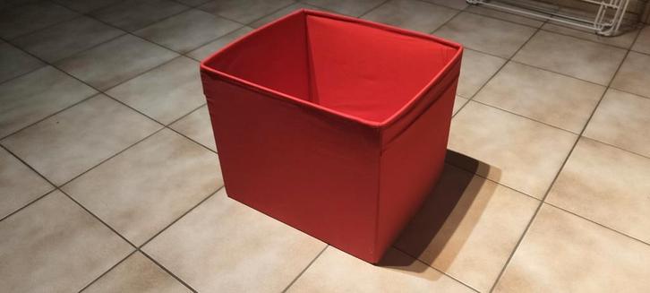 4 zwarte + 4 rode ikea kallax inzet, Doe-het-zelf en Bouw, Kratten en Dozen, Zo goed als nieuw, Ophalen