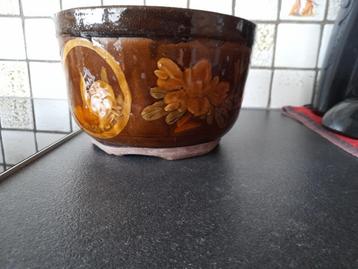 chinese bloempot beschikbaar voor biedingen