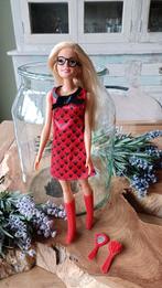 Zeldzame barbie met Mickey mouse outfit, zie foto's, Verzamelen, Ophalen of Verzenden, Zo goed als nieuw