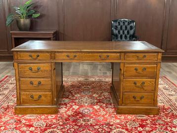 Vintage klassiek Engels bureau (Eichholtz) #488 beschikbaar voor biedingen