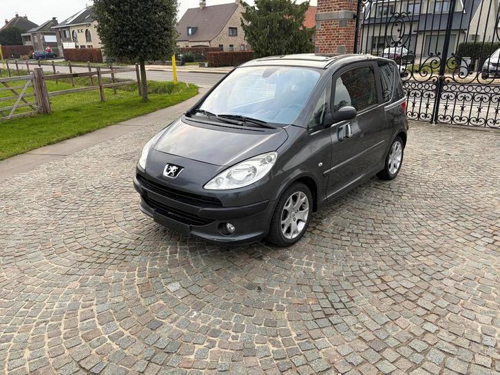 peugeot 1007 essence 88000km !!!!, Auto's, Peugeot, Particulier, Benzine, Handgeschakeld, Zilver of Grijs, Ophalen